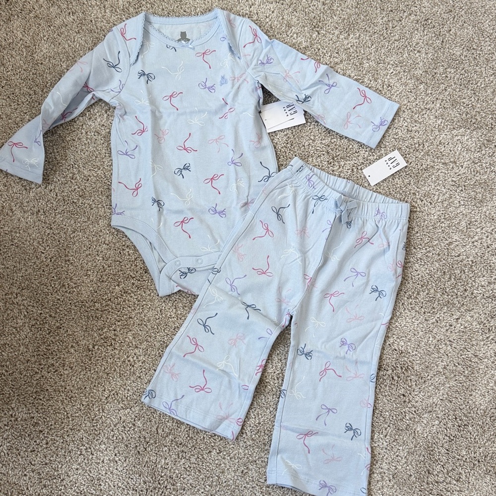 Gap Baby set